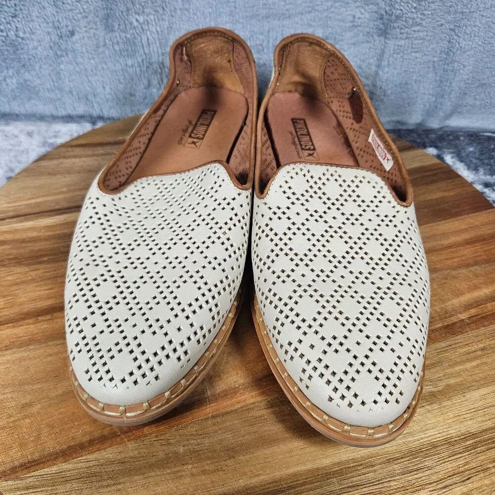 Pikolinos Merida Flats Womens 39 White Beige Leather Perforated Loafers Shoes